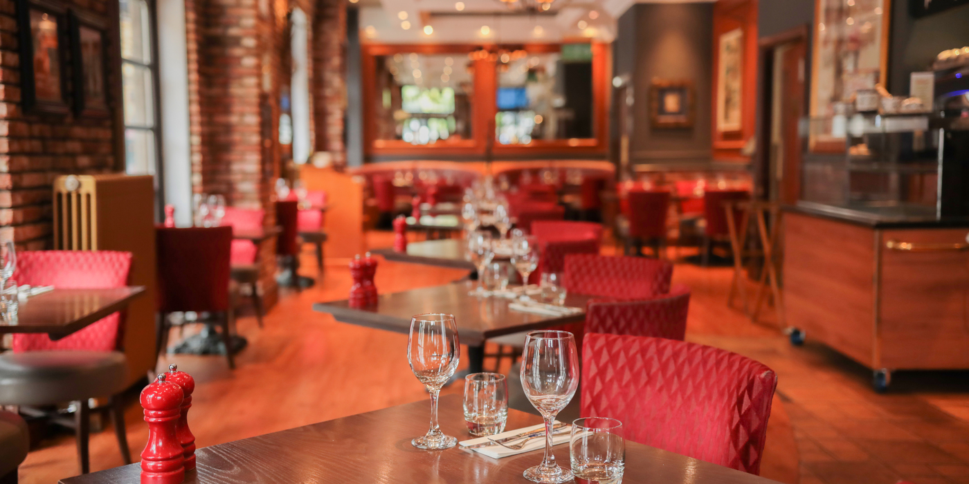 <h3>WELCOME TO LA BONNE AUBERGE</h3>

<h2>GLASGOW'S ORIGINAL BRASSERIE!</h2>
